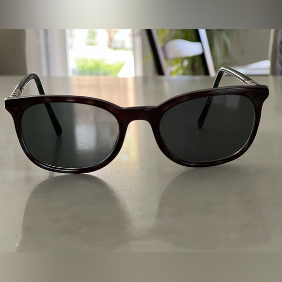 AUTHENTIC Burberry sunglasses - Picture 2 of 6